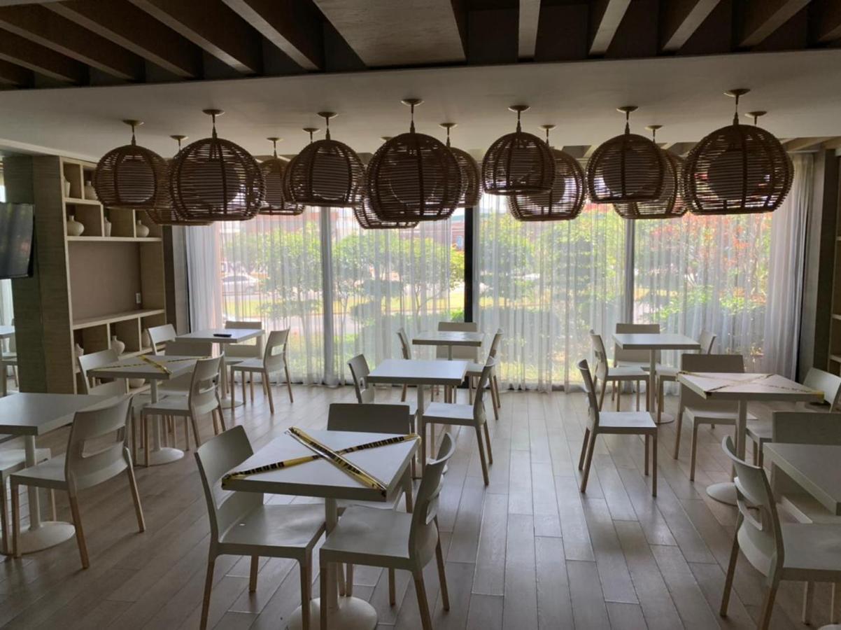 Motel Okura Villas Y Suites Guadalajara Ngoại thất bức ảnh